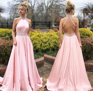 Modern Pink Halter Prom Dresses Beaded Neck Satin Golvlängd Backless Graduation Homecoming Dresses Formella aftonklänningar HY4092