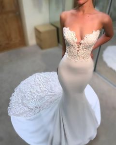 花嫁のためのセクシーな恋人マーメイドウェディングドレス