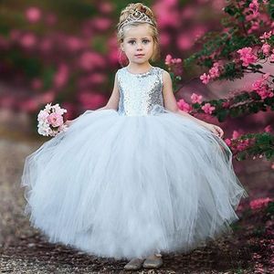 Nowa pierwsza komunię sukienki dla dziewcząt z krótkim rękawem miarka perły białe kwiaty dziewczyna sukienki na wesela