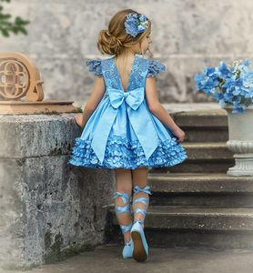 2020 Синие театрализованные платья с драгоценными камнями без рукавов и аппликациями из кружева ручной работы Цветочница Платье для девочек-цветочниц Многоуровневое платье на заказ Продать Birthd269c