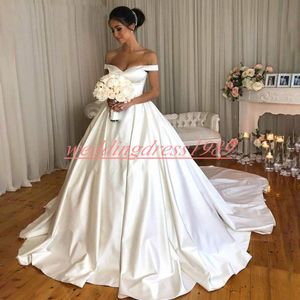 Bonito Branco De Cetim De Casamento Vestidos 2019 Plus Size Fora Do Ombro Sul Africano vestido De Baile De Noiva Para A Noiva Árabe Mariage robe de mariée