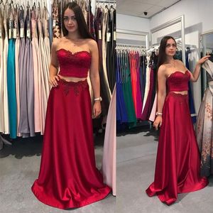 2 sztuk Prom Dresses Long 2019 Czerwona aplikacja Zroszony Bez ramiączek Cutaway Side Open Back Dresses Evening Wear Party Party Sukienka Graduation Dress