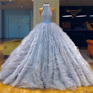 Wysoka szyja Suknia Balowa Prom Dresses Sexy Backless Loste Spódnice Formalne Suknie Wieczorowe Lekkie Blue Celebrity Dresses Party Nosić Vestidos