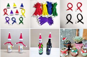 Mini Tomte Scarf med vit boll Julhalsdukar för vinflaska Husdjur XMAS Present Hem Juldekor 25 cm lång multicolor