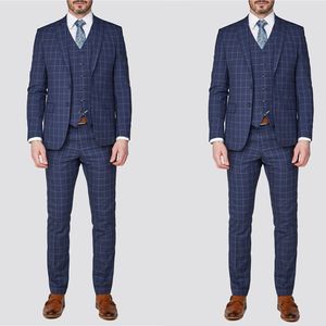 I più nuovi smoking da sposo con motivo check blu navy 3 pezzi da uomo tailleur pantalone con risvolto risvolto formale da uomo formale blazer da sposa