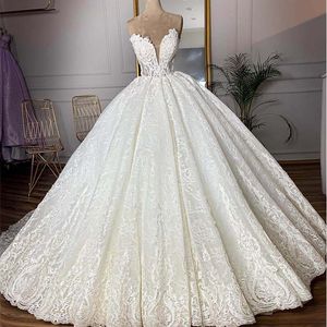 Gorgeous Ball Gown Wedding Dress Sweetheart Beaded Lace Appliques Plus Size Bridal Dresses Robe De Mariee