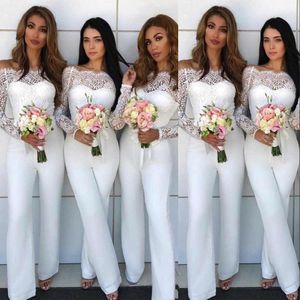 Seksi Ucuz Beyaz Kapalı Omuz Tulum Dantel Gelinlik Modelleri Düğün Için Pantolon Takım Elbise Mermaid Uzun Kollu Dantel Kılıf Hizmetçi Onur Elbiseleri
