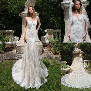 2020 Bohemian Mermaid Bröllopsklänningar V Neck Blommorapparat Beaded Bridal Gown Ärmlös Sweep Train Lumbar Vestidos de Novia