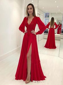 Kırmızı Şifon A Hattı ile Bölünmüş Gelinlik Modelleri Aplike Derin V Boyun Seksi Backless Kokteyl Parti Abiye giyim