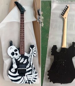 George Lynch Guitar Black Skull Bones Carved Body Guitars Electric 6 String Stränger Musical Instrument