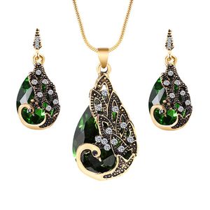Collana e orecchini personalizzati all'ingrosso vintage in stile europeo e americano a forma di goccia con set di gioielli con diamanti