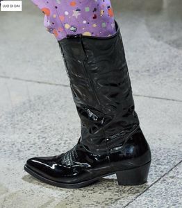 2019 إمرأة جديد التطريز الأحذية نصف تظهر منتصف جلد النساء الجوارب العجل براءات الاختراع أحذية السيدات الأحذية الغربية تشير اصبع القدم تنزلق على