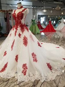 2020 붉은 레이스 화이트 볼 가운 웨딩 드레스 높은 목 뚜껑 슬리브 파이핑 루칭 Applique Princess Vestidos de Novia 아프리카 신부 드레스