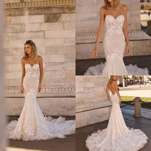2020 Berta Glamorous Mermaid Wedding Dresses Strapless Appliques Beads Wedding Gowns Sweep Train Vestidos De Novia