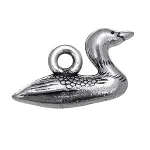 Antique Srebrny kolor 3D Cute Duck Stopy Charms Alm Anime Animal Charms 50pcs/działka wysyłka AAC777