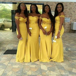Country Senap Yellow Bridesmaid Dresses South African Sexy Mermaid Off Shoulde Topp Sequins Formell Prom Kappor Bohemian Countryside Guest