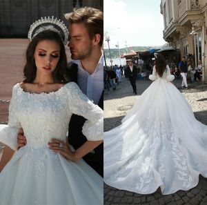 2020 Elie Saab Ball Gown Bröllopsklänning Applique White Gown Dress Satin Bateau Långärmade Formella Klänningar
