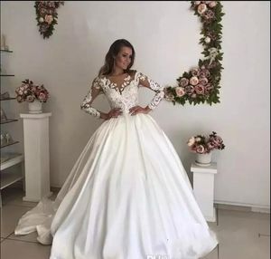 2018 vestidos de noiva de luxo branco cetim marfim Sheer vintage ilusão mangas compridas apliques botões de cetim vestidos de noiva capela trem