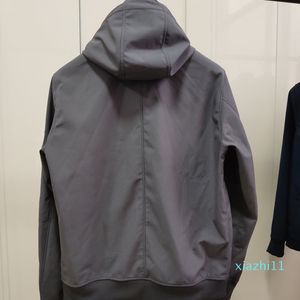 Fashion-2019hot seller 19SS 43427 LIGHT SOFT SHELL-R JACKET Men Jacket Facshion HFLSJK323