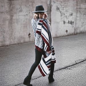 Cross-border trade explosion models in Europe and America new women's striped cardigan sweater knitted autumn and winter plaid jacket