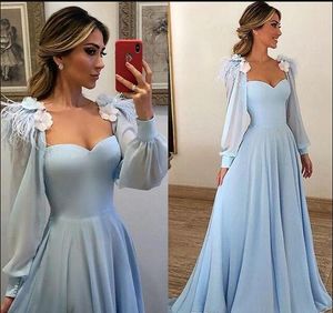 Sweetheart z długim rękawem Formalne Suknie Wieczorowe Niebieski Szyfonowa A-Line Eleganckie Suknie Wieczorowe Kwiaty Pióra Długie Prom Dresses 2019 New Fashion
