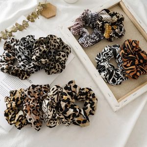 Fasce per capelli da donna Elastico Leopard Hairband Scrunchy Hair Cravatte Anello Elastico Ragazze Porta coda di cavallo Accessori per capelli moda 11 colori DW5136