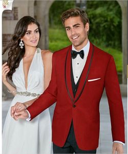 Classic Red Groom Tuxedos Sjal Lapel Groomsmen Mens Bröllopsklänning Utmärkt Man Jacka Blazer 3 Piece Suit (Jacka + Byxor + Vest + Tie) 1698