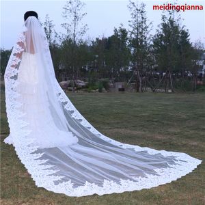 Hot La migliore immagine reale di vendita Elegante pizzo Applique bordo bianco avorio cattedrale lunghezza uno strato velo da sposa pettine in lega