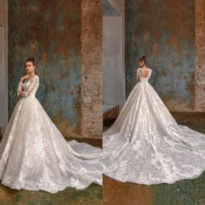 2020 Ball Gown Wedding Dress Jewel Neck Long Sleeves Hollow Back Applique Wedding Dress Sweep Train Bride Gowns