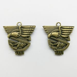 Partihandel 20st Lot Big Brons Eagle Alloy Charm Hängsmycke Retro Smycken DIY Keychain Pendant för armband Örhängen 54x44mm