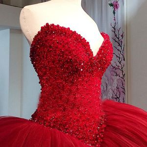 Plus Size Tulle Ball Gown Abiti da sposa Rosso scuro Sexy Sweetheart Perle Perline Abiti da sposa da sposa Abito da sposa gonfio modesto Economico