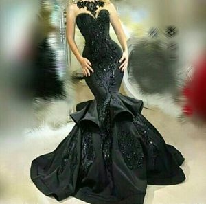 2020 Sexy Black Mermaid Evening Dresses Art Deco Inspried Neck Sequines Appliques Pearls Satin Prom Dress Sweep Length Party Gowns