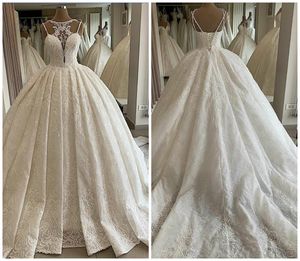 Hot Sell Custom Made Ballroom Wedding Dresses Spaghetti Strap Sleeveless Appliqued Beaded Ruched Bridal Gown Court Train Robes De Mariée