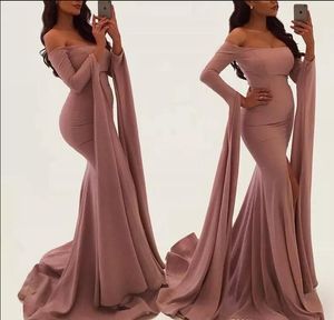 2019 Dusty Rose Pink do ombro Mermaid PROM Vestidos de mangas compridas fitas da colher elegante de Turmpet de Celebridade Formal Celebridades