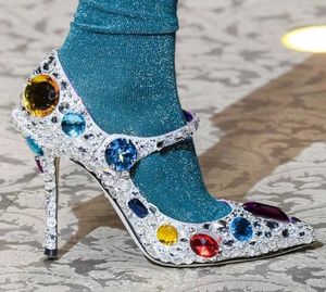 2019 Ultime scarpe da sposa Bling Scarpe da festa in cristallo di design con punta a punta con diamanti colorati fatti a mano