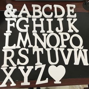 Letra de madeira branca em ingl￪s alfabeto DIY Nome personalizado Design Art Craft Free Standing Heart Heart Wedding Home Decor