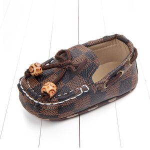 아기 신발 소년 클래식 유아 첫 워커 부드러운 단독 어린이 신발 신생아 Sapatos 체크 무늬 신발 Moccasins