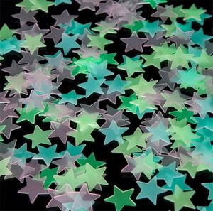 Star Stickers Muraux Stéréo En Plastique Lumineux Fluorescent Paster Brillant Dans Les Décalques Foncés Pour Chambre De Bébé 3cm 4 Couleur B11 en Solde