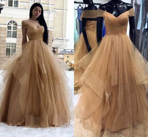 Szampański Tulle Ruffle Prom Dresses 2019 Off The Ramię Pleats Wielopięciowy Spódnica Formalna Elegancka Sukienka Formalna Vestido De Fiesta Dress