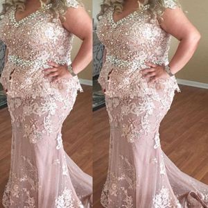 Plus Size Sereia 2019 Africana Mãe de Noiva Vestidos Lace Cristais Frisados ​​Mãe do Noivo Vestidos Impressionantes Vestidos formais