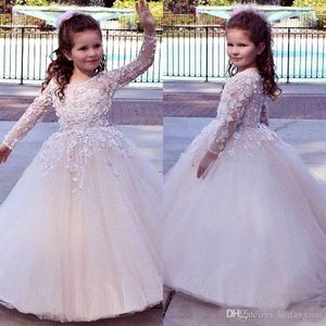 Nya pärlor Tiered kjolar Flower Girls Dresses Lace Appliqued Little Kids First Communion Dress Bow Sash Pageant Ball Gowns