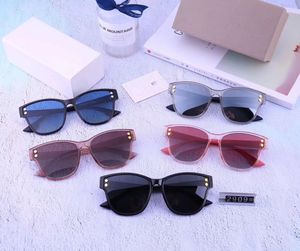 Новые поляризованные солнцезащитные очки TR Заклепки Дизайн поляризованные солнцезащитные очки для женщин Цветовые оттенки 2909 Стильные солнечные места