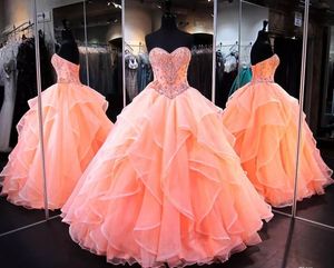 Mercan Quinceanera Elbiseler Sevgilim Masquerade Balo Gowns Kristal Boncuklu Korse Organze Zemin Uzunluğu Uzun Tatlı 16 Prom Elbise Hy404