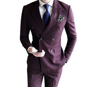 Classic Style Double Breasted Burgundy Groom Tuxedos Peak Lapel Mężczyźni Garnitury Ślub / Prom / Kolacja Best Man Blazer (kurtka + spodnie + krawat) W267