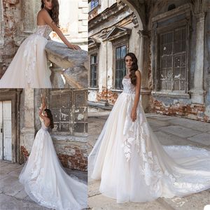 Sexy Strapless Boho Wedding Dresses Sleeveless Backless Appliqued Lace Cheap A-line Bridal Dress Sweep Train Vestidos De Novia Hot Sale