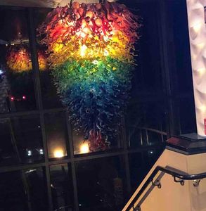 Decorazioni natalizie Colore arcobaleno Lampadari di grandi dimensioni Lampade a sospensione in arte di Murano Lampadari a LED in vetro soffiato a mano in vendita