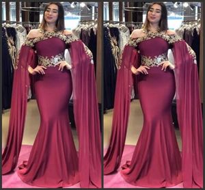 Dubai Arabiska Setwell Mermaid Aftonklänningar Långärmade Lace Appliques Golvlängd Prom Formell Dress Evening Wear Party Gowns