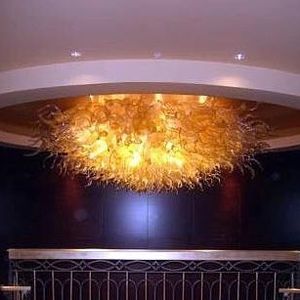 Lampy Ręcznie Dmuchane Szklane Żyrandole Oświetlenie wewnętrzne Murano Art Sufit Chandelier Hol Lobby Antique Lampa