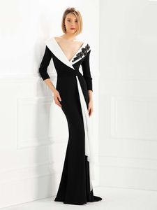 Black Beaded Mermaid Mother Of The Bride Dresses V Neck Long Sleeves Evening Gowns Floor Length Plus Size Wedding Guest Dress280J