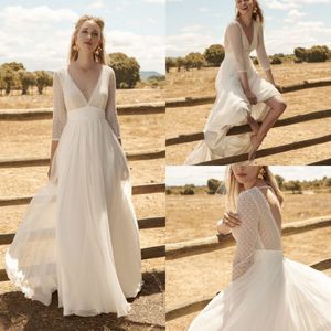 Bohemian Långärmade Chiffon Bröllopsklänningar Sexig En Linje V Neck Lace Appliqued Country Bridal Gowns Backless Wedding Dress
